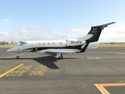 VH-UYX