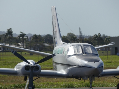 VH-AZU