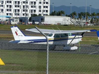 P1350798