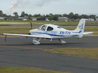 VH-TOL